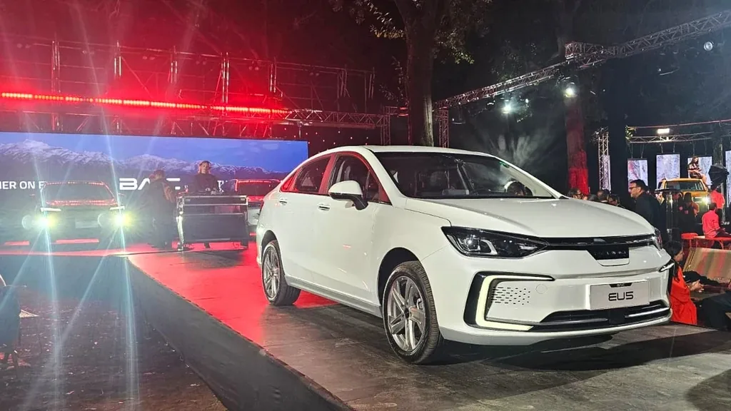 BAIC EU5